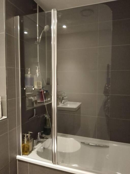Whole Apartment 5 Mins To East Croydon & Concierge Londres Extérieur photo
