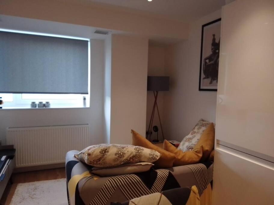 Whole Apartment 5 Mins To East Croydon & Concierge Londres Extérieur photo